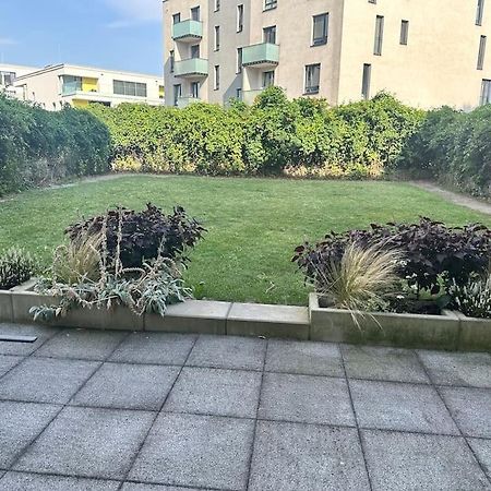 Garden Apartment Karolina Ostrava Luaran gambar
