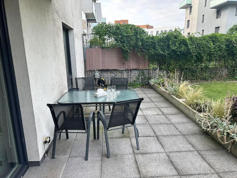 Garden Apartment Karolina Ostrava Luaran gambar